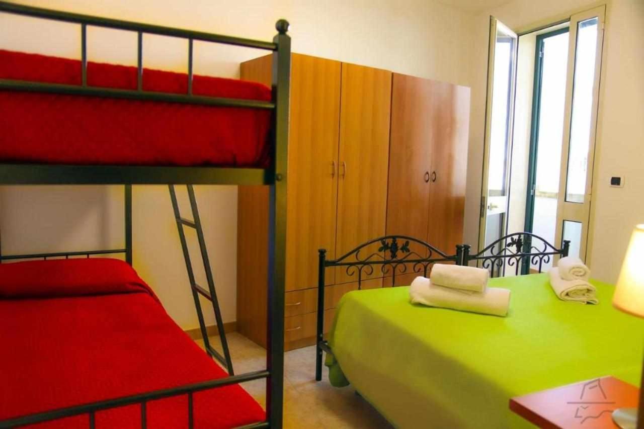 Lo Spioncino Apartments Otranto Cameră foto